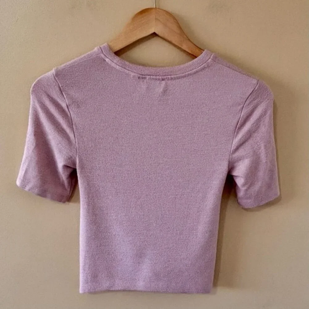 Wilfred| Aritzia Pretty Kait Pink Front Knot Short Sleeve Knit Crop Top Sz XXS - Picture 2 of 3